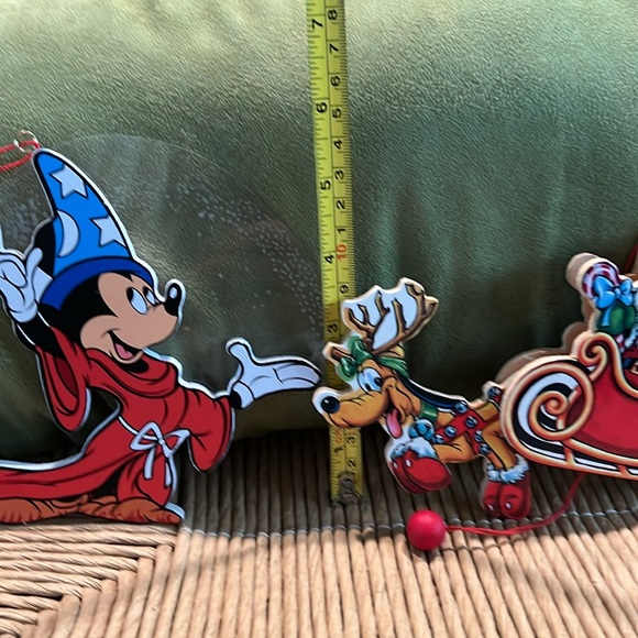 Bundle of 2 Vintage 1988 Disney Wooden Ornaments VGC SFH - Picture 3 of 9